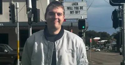 Did Jack say yes? Mary Ellen sign proposal gets tongues wagging