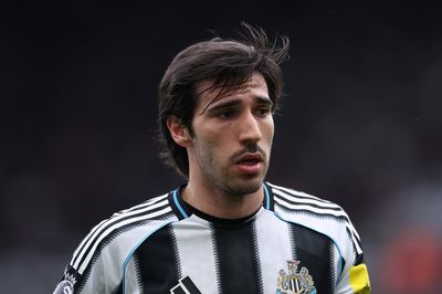 Arsenal told they can unleash 'best midfield in the world' with Sandro Tonali signing