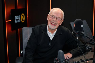 Bob Harris stepping down from BBC Radio 2 over ill health