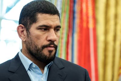 Alex Pereira predicts exact size for UFC heavyweight debut at White House: ‘Not too heavy’