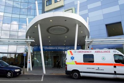 Midwives told to work double shifts with no sleep, new report finds
