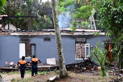 A fire at a nursing home in Sri Lanka has killed 12 people, police say