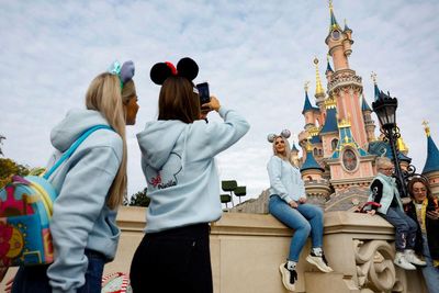 Disney racks up $4.2bn deficit on Paris parks