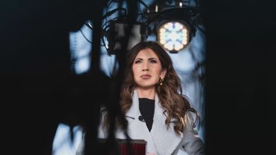 DHS Cancels Most Kristi Noem-Era Contracts as Trump Administration Unwinds Controversial Policies
