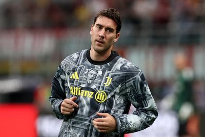 Premier League clubs on red alert as Dusan Vlahovic 'will not remain in Italy' after leaving Juventus