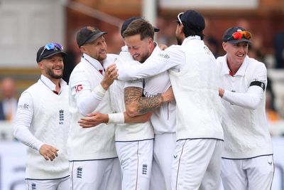 Ollie Robinson makes stunning return to England Test team to send Lord’s wild