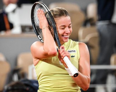 Chwalinska makes history after stunning Shnaider to reach French Open final