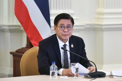 Sihasak maps out vision at OECD meet