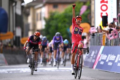 'When you have the best leadout in the world, it’s just easy' – Elisa Balsamo sprints to fourth victory on Giro d'Italia Women stage 6 after crosswinds cause panic
