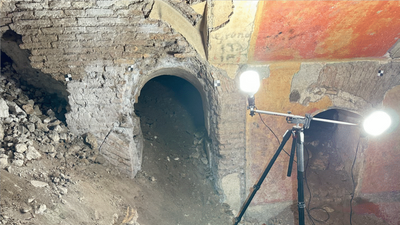 Italian teenagers discover 1,800-year-old Roman luxury house underneath their high school gym