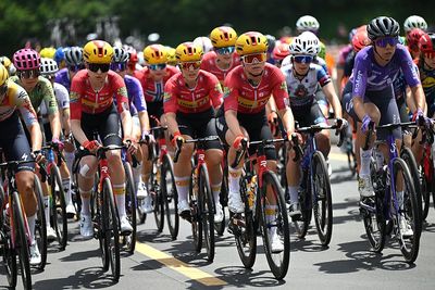 'We aimed to surprise everyone ' - Crosswind action livens up Giro d'Italia Women stage 6, but the sprinters still succeed