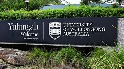 University head stands aside over corruption probe