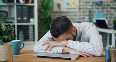 ‘Doctor, I Think I'm Very Poor’: Why a ₹40 Lakh Earner Can't Sleep at Night