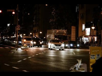 Why Are Modern Car Headlights So Blinding These Days?