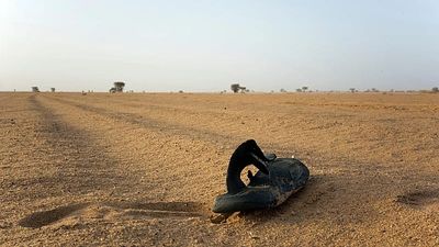 Truck breakdown in Niger strands passengers and leaves 49 dead in Sahara Desert