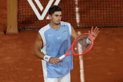 Matteo Arnaldi withdraws from French Open semi-final after suffering from virus