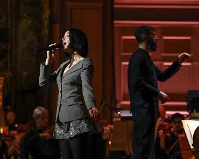St Vincent review – majestic orchestral transformations of jagged art-pop