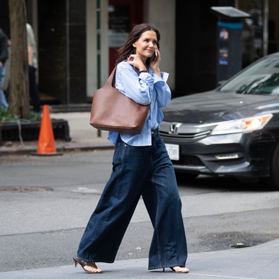 Katie Holmes’s Jeans and Sandals Outfit Formula Is the Definition of Effortless Chic—And It’s Easy to Copy