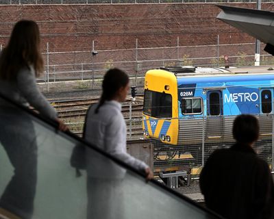 Melbourne trains finally arrive in the Myki-less era with tap-and-go payments, almost a decade after Sydney