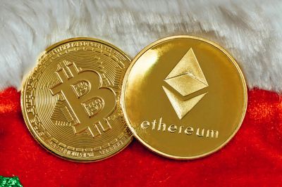 Bitcoin Plunges, Ethereum Hits Lowest Level Since April 2025 As Crypto Selloff Deepens