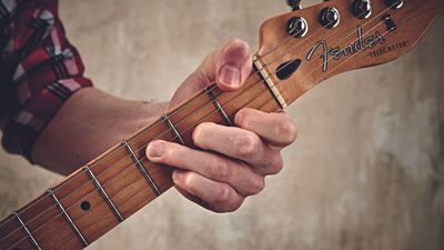 Confused by guitar tabs and notation? Use this complete guide to reading music for guitar