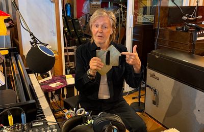 Beatles legend Sir Paul McCartney extends his chart record