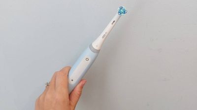 Oral-B iO3 review: An entry-level electric toothbrush that delivers the goods