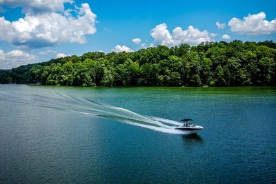 How Americans are planning to enjoy boat days this summer to avoid rising fuel costs