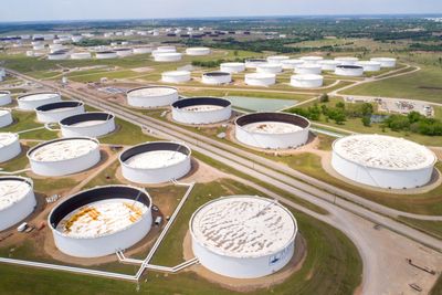 US crude stocks close to rock bottom