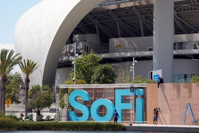 Hospitality Workers at SoFi Stadium Threaten Strike One Week Before World Cup