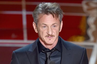 Sean Penn reveals why he’ll never take a selfie, even with a ‘Holocaust grandmother and her 6-year-old paraplegic’
