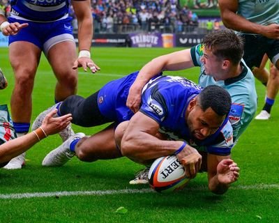 Du Toit hat-trick helps Bath grab home semi-final by edging out Leicester