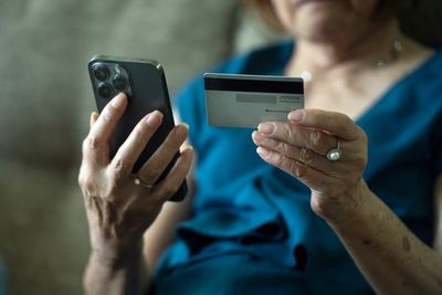 Americans lost nearly a billion dollars to AI scams last year