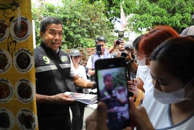 Outgoing Bangkok governor clear favourite for re-election