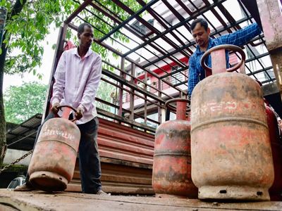 Indian households continue to pay among the lowest cooking gas prices in the world: Petroleum Ministry