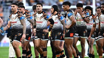 Benji Marshall apologises for 'brain-dead' Tigers