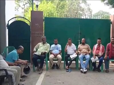 RJD workers guard Rabri Devi's residence amid security withdrawal row