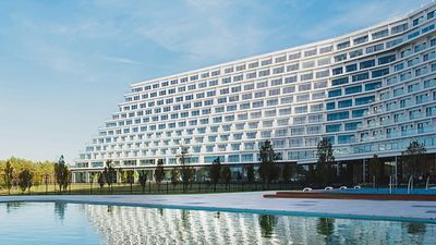 13 floors, 1,240 rooms: largest Baltic Sea hotel opens – but there is a catch