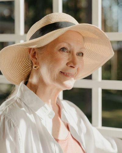 The New Warning About SPF and Vitamin D Deficiency in Older Women