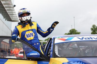 BTCC Oulton Park: Cammish beats Cook to victory in opener