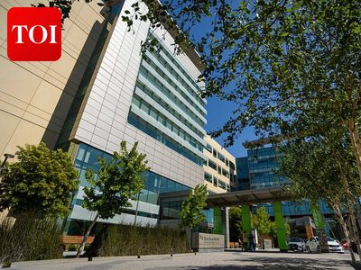 A billionaire family gave $100 million so cancer researchers could stop working in silos