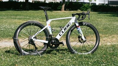 TotalEnergies showed us a prototype Cube aero bike, didn't tell us a thing about it, and then took it away again - It's cool, though