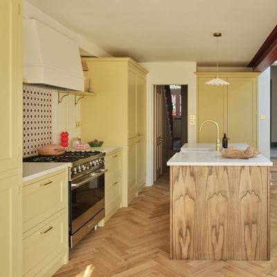 If your kitchen feels enclosed or claustrophobic, it's down to this colour scheme mistake – this is now to neutralise it, according to paint pros
