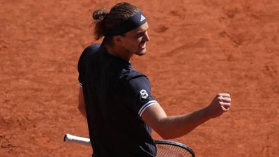 Alexander Zverev wins the French Open to finally earn a 1st Grand Slam title