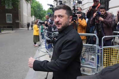 Ukraine will not ‘silently die’, vows Zelensky ahead of talks at No 10