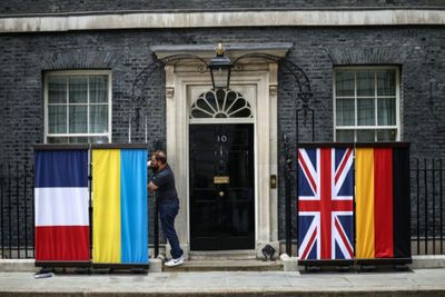 Zelensky meets allies in UK after strike hits Ukraine nuclear site