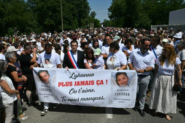 March in France for girl whose killing sparked outcry over lapses