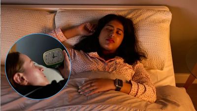 I tried the '7:1 sleep rule' doctors rate as the best way to stop 3 a.m. wake-ups — here's why it works