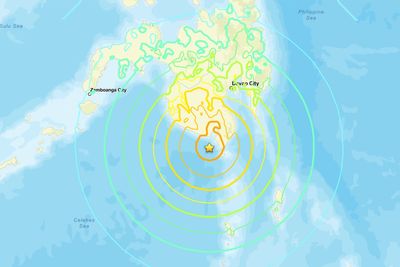 Philippines Earthquake Sparks Tsunami Alerts as Officials Warn of Waves Over One Metre