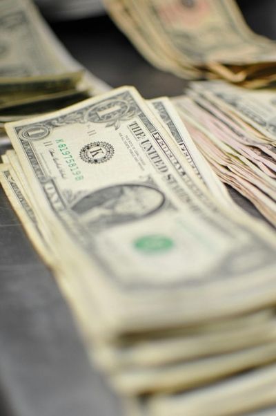 8 Foods That Are Cheaper at Dollar Stores Than Supermarkets